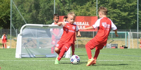 Cover 05ER Ballschule im "Soccercage" Mainz Für Kinder im Alter von 4-5 Jahren - MONTAG -